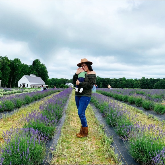 Hi, it’s ME! Intro** 😘👋🏼🌻🌜 - Picture 3 of 3